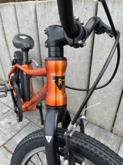 Rascal 16 oranžové