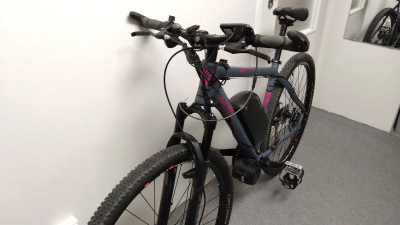 Skládaný Cross E-bike na zakázku 750W motor, 840Wh Aku