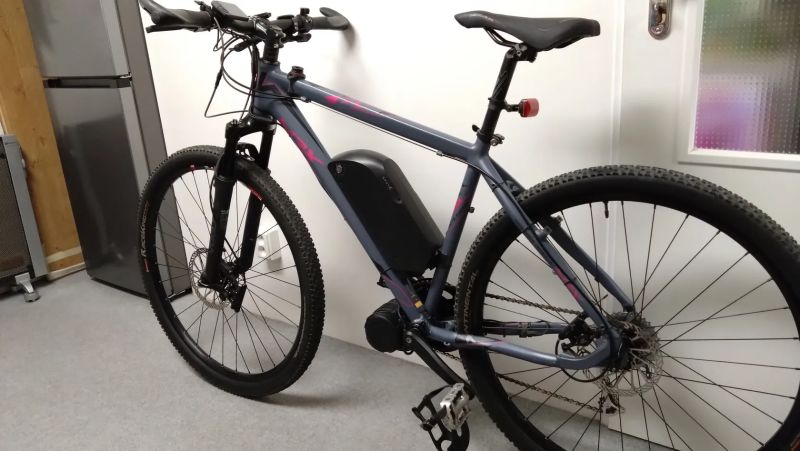 Skládaný Cross E-bike na zakázku 750W motor, 840Wh Aku