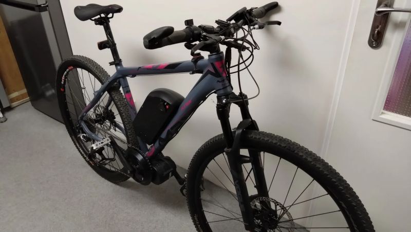 Skládaný Cross E-bike na zakázku 750W motor, 840Wh Aku
