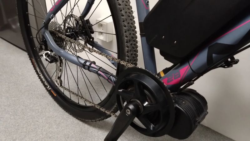 Skládaný Cross E-bike na zakázku 750W motor, 840Wh Aku