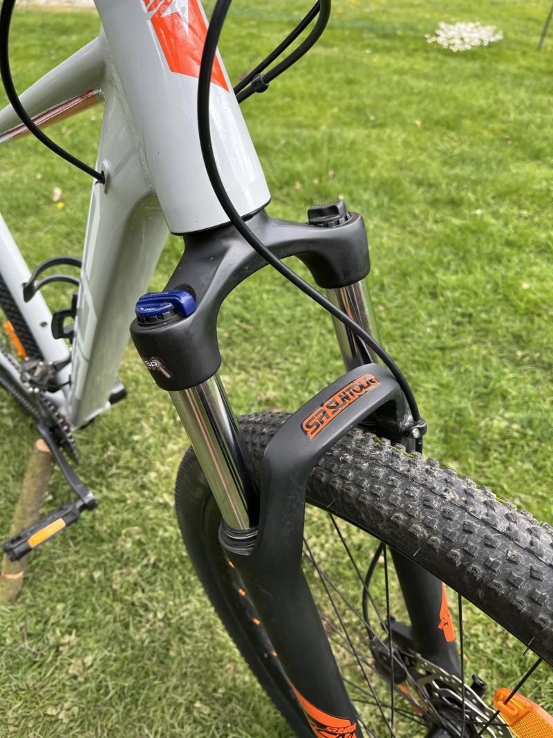 PEVNÉ HORSKÉ KOLO SUPERIOR XC859