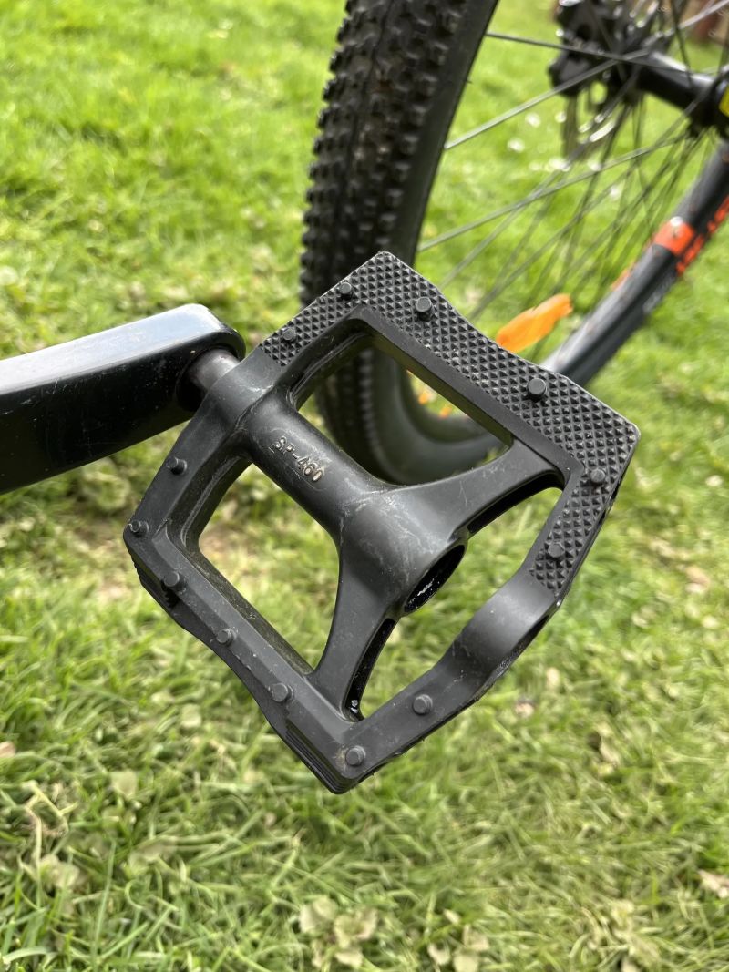 PEVNÉ HORSKÉ KOLO SUPERIOR XC859