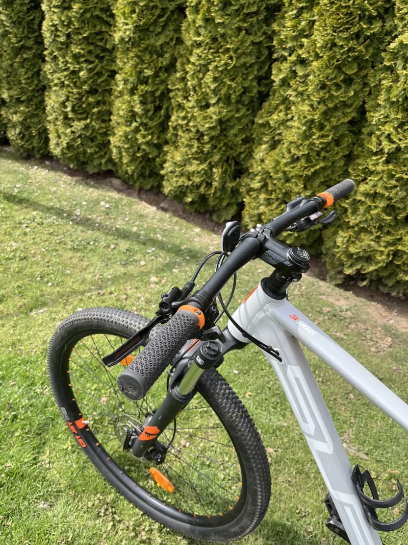 PEVNÉ HORSKÉ KOLO SUPERIOR XC859