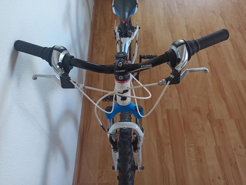 Dětské kolo CUBE RACE 24"