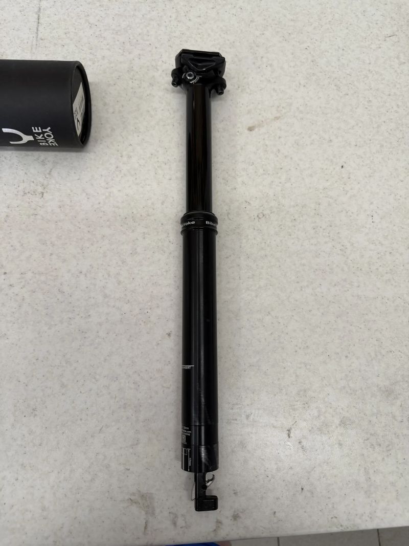 BikeYoke teleskopická sedlovka
