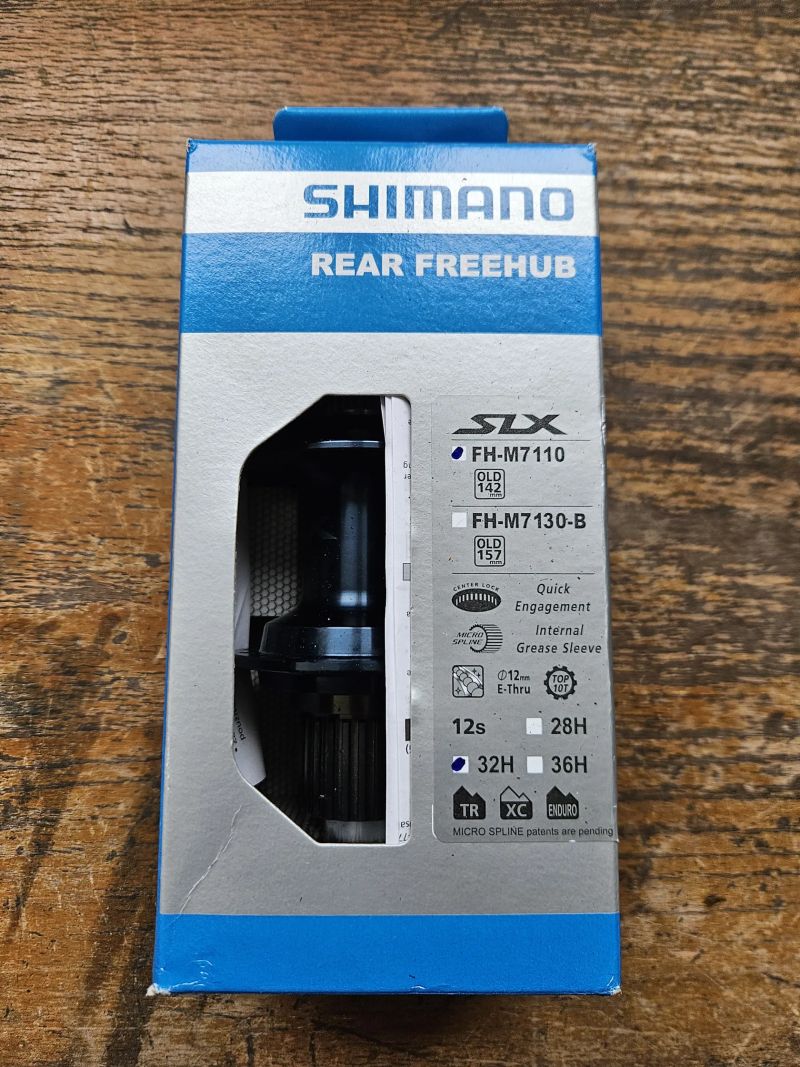 Zadní náboj Shimano SLX FH-M7110