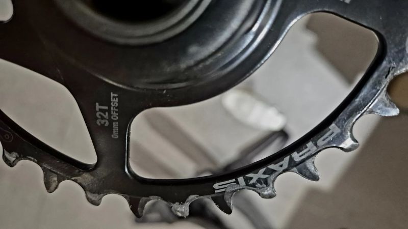 Kliky Praxis Cadet + PressFit střed BB92 + převodník 32T – zánovní