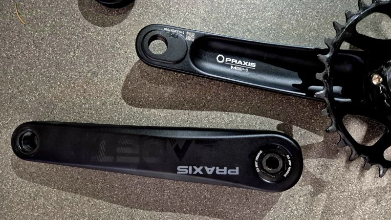 Kliky Praxis Cadet + PressFit střed BB92 + převodník 32T – zánovní