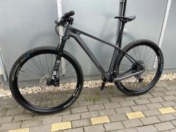 MTB Radon Carbon Superlite, vel. M / váha 9,8 kg 