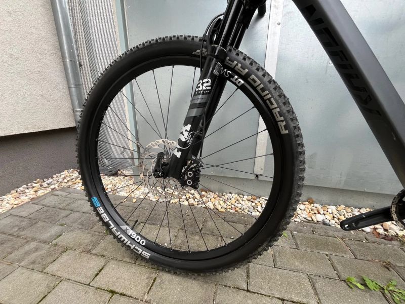 MTB Radon Carbon Superlite, vel. M / váha 9,8 kg 