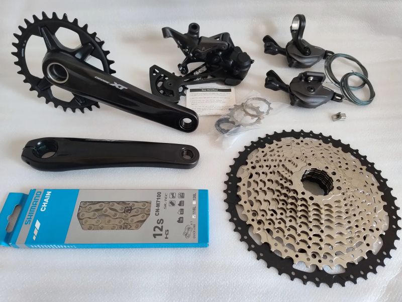 Shimano XT M8100 sada (HG kazeta)