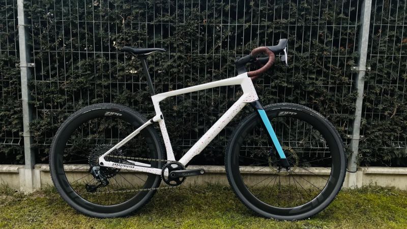 BMC URS 01, Sram Force eTap AXS 1x12sp