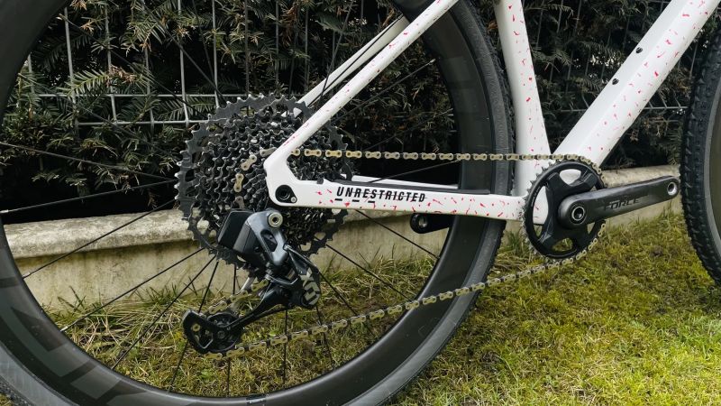 BMC URS 01, Sram Force eTap AXS 1x12sp