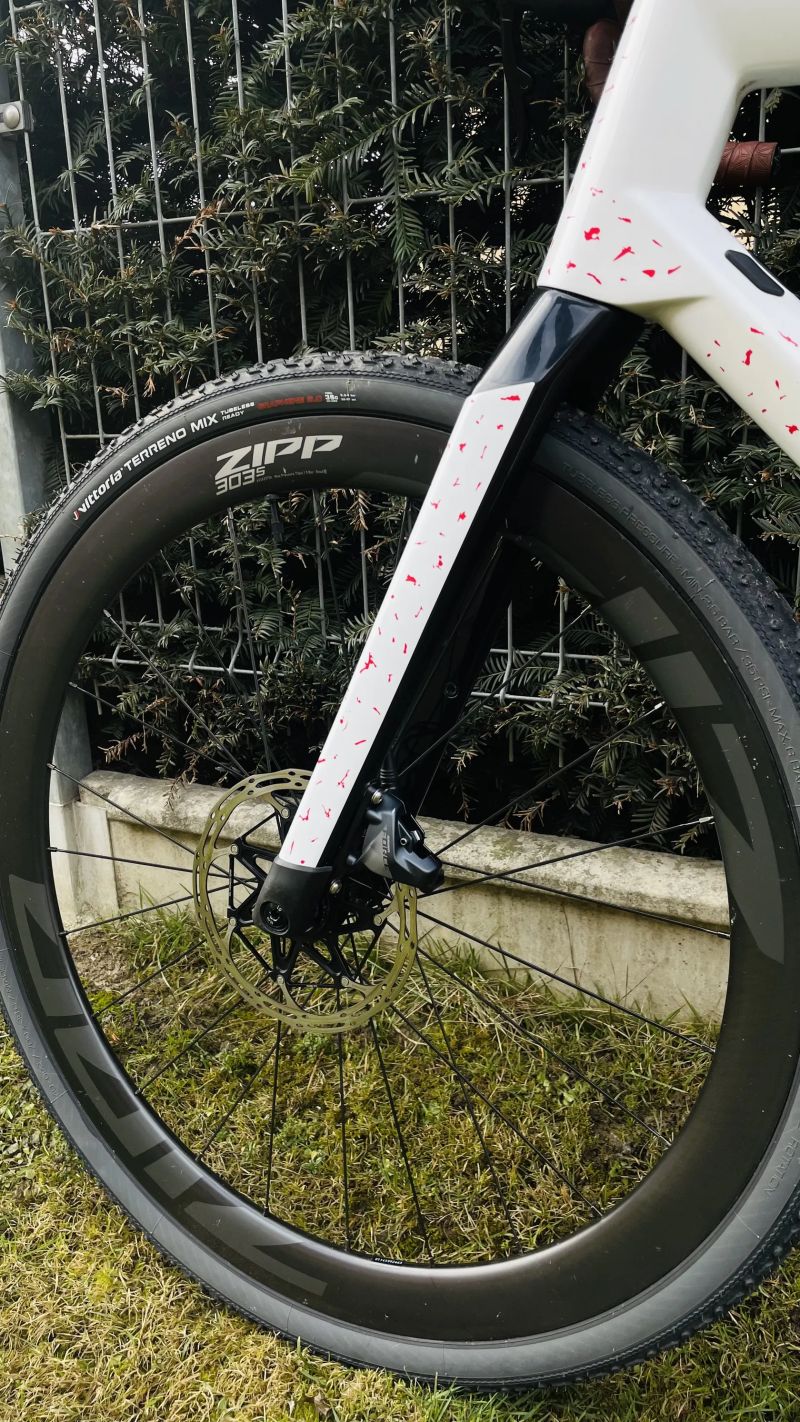 BMC URS 01, Sram Force eTap AXS 1x12sp