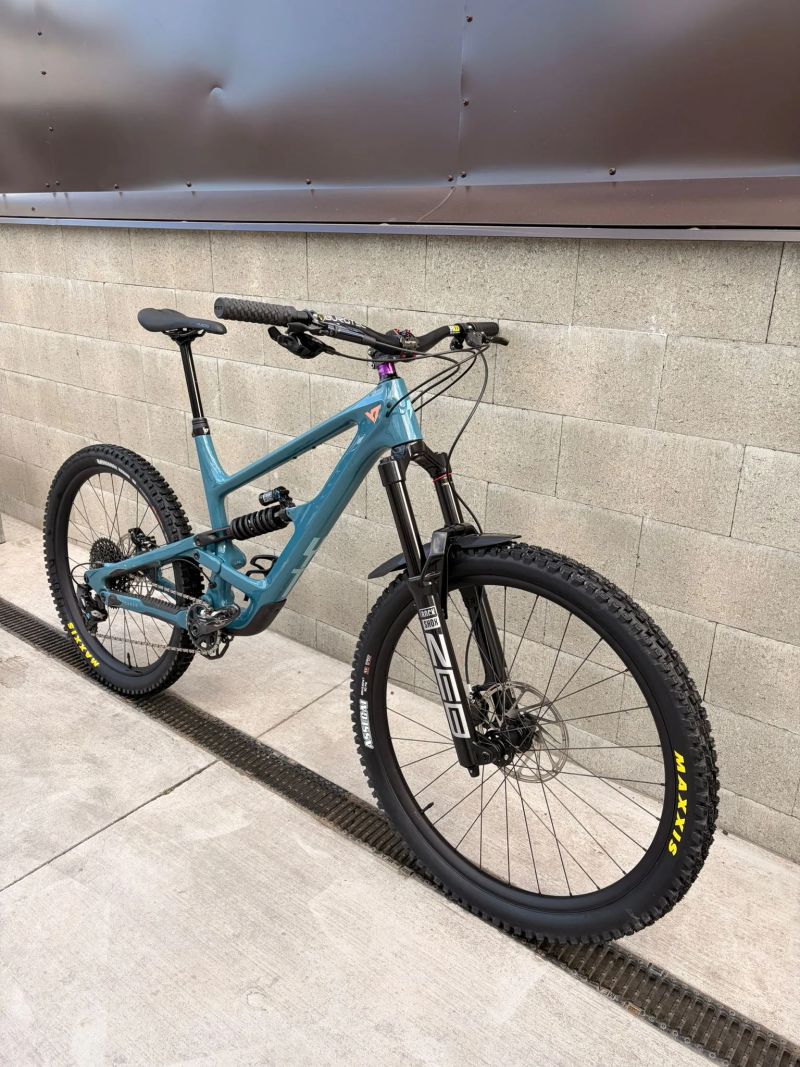 YT Industries Capra CORE 4 mullet XL