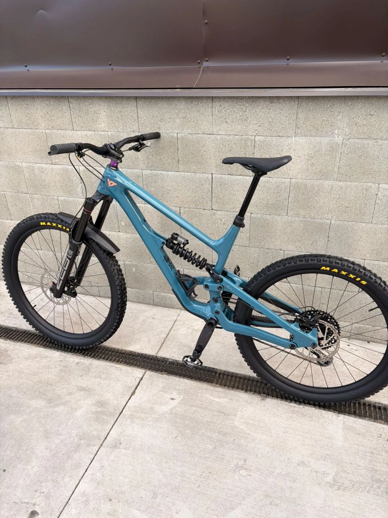 YT Industries Capra CORE 4 mullet XL