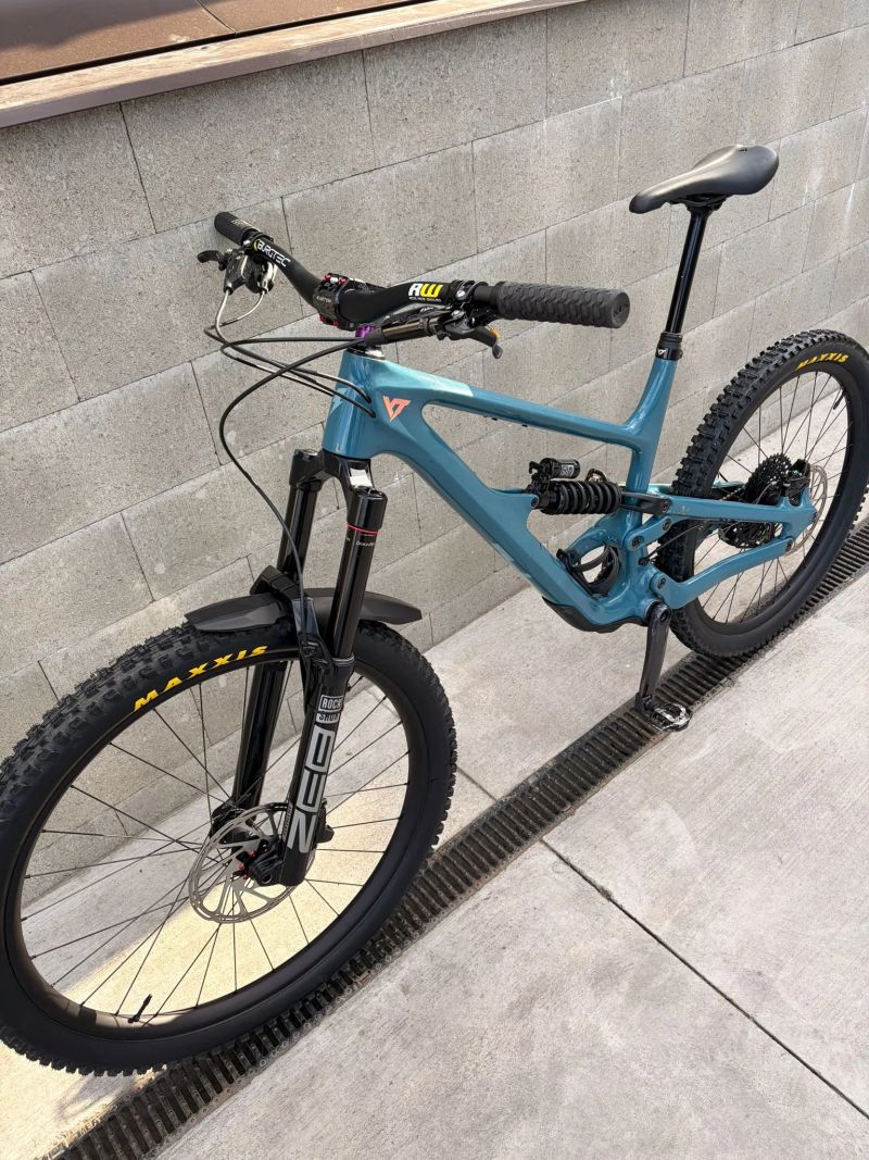 YT Industries Capra CORE 4 mullet XL