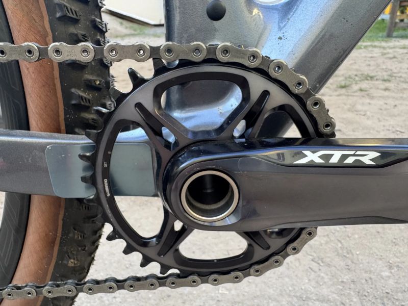 BULLS Black Adder Team 2023 | vel. MD (44cm) | Shimano XTR | Carbon