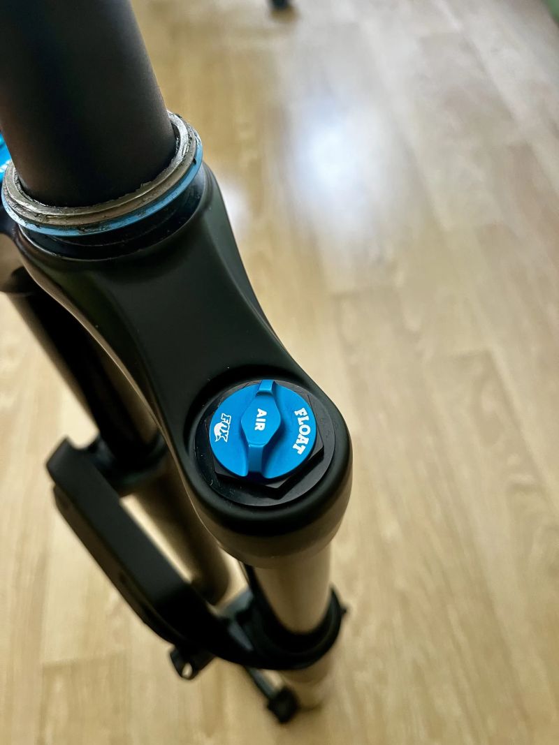 FOX 34 Rhythm 140mm stav novej