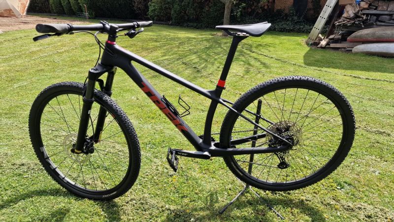 Trek karbon nové