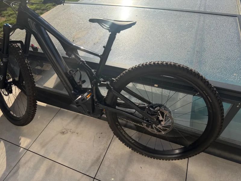 Specialized Turbo LEVO SL 2020 najeto pouze 154km 3cykly akku