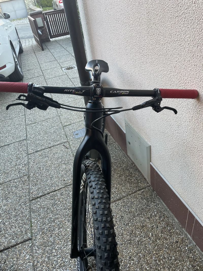 Celokarbonové XC kolo 27,5"