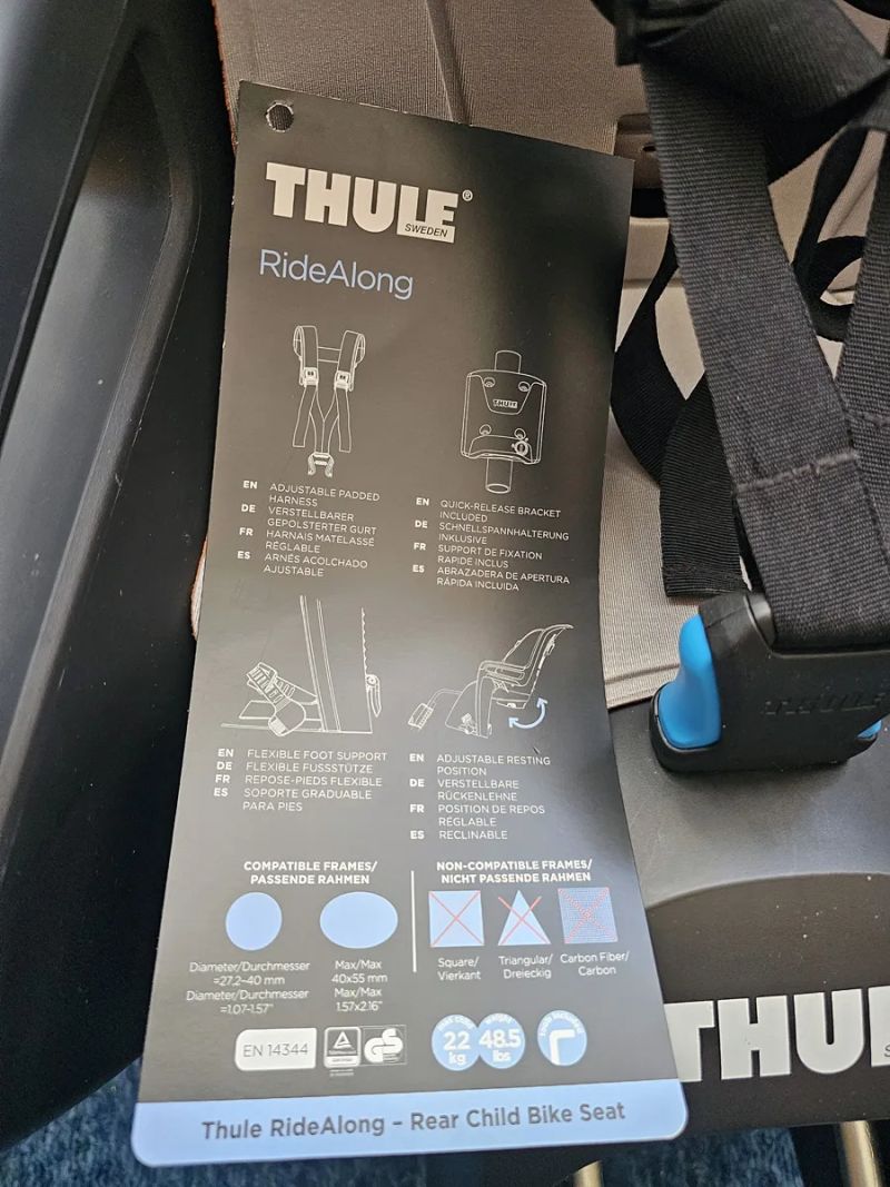 Cyklosedačka Thule RideAlong, barva tmavě šedá