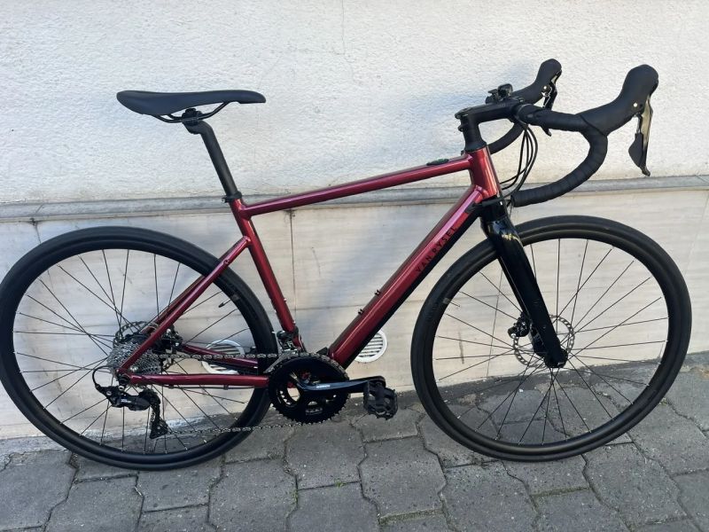 silnicni (dámské) elektrokolo Van Rysel, Shimano 105, 2x11s mechanika/hydraulika, 