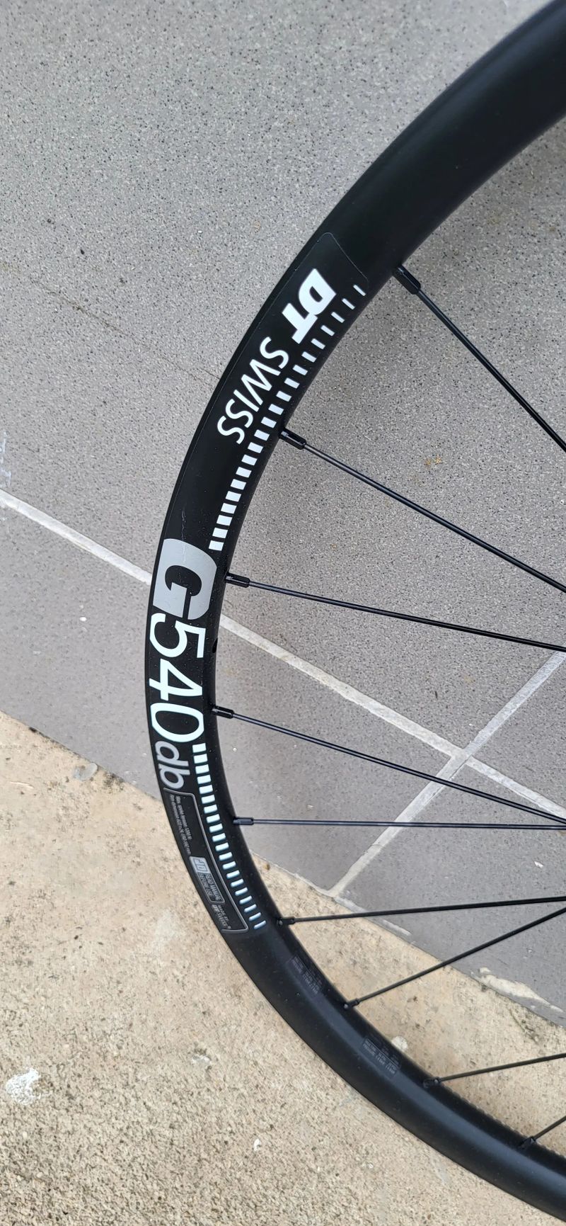  GRAVEL 28" kola Shimano RS470 CL / DT Swiss G540 