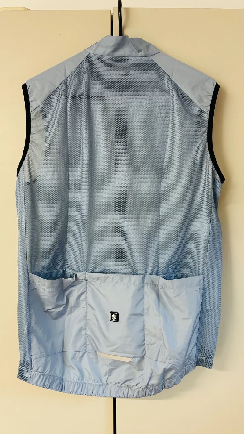 Siroko vesta + dres nové 
