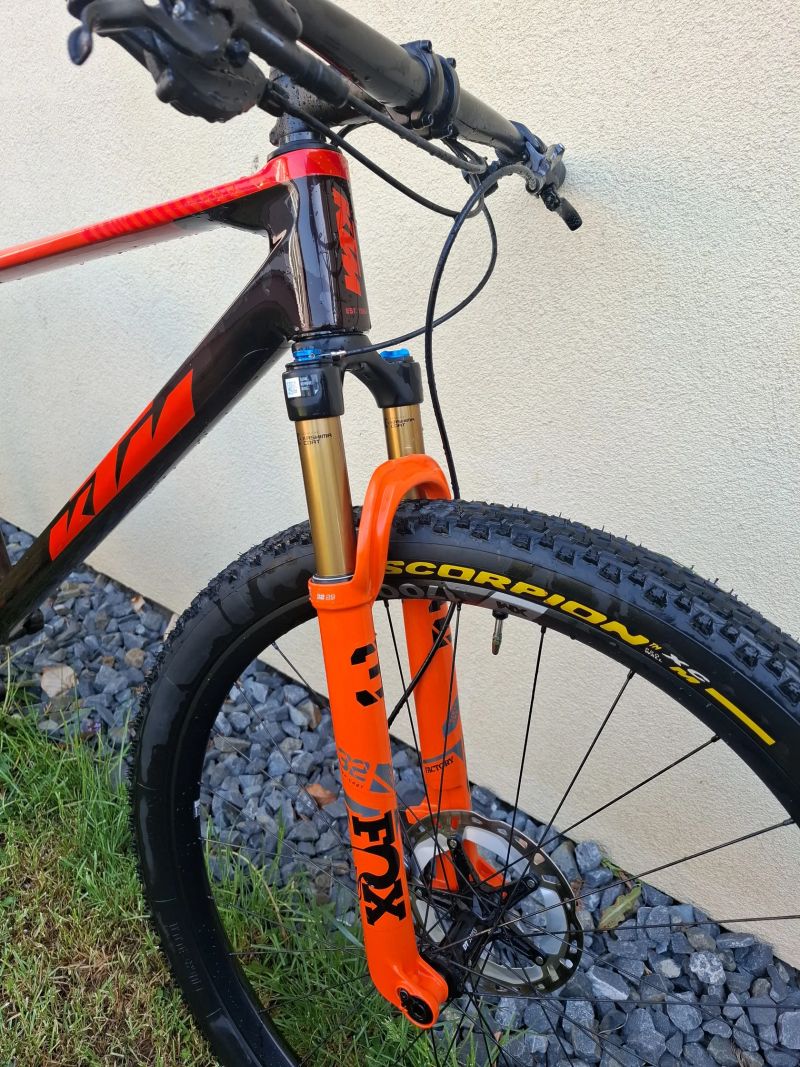 KTM Myroon exonic