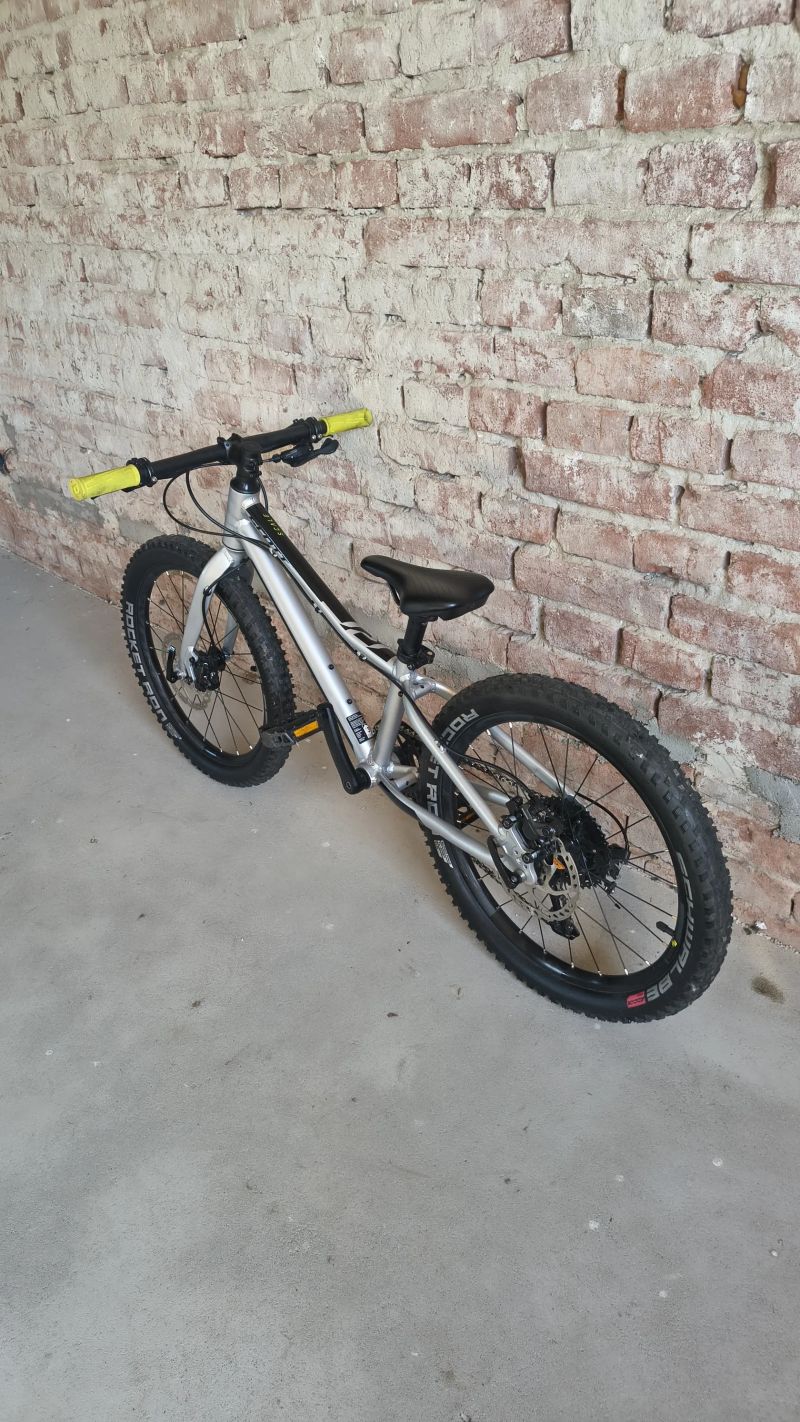 Scott Scale RC 200