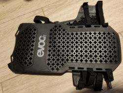 Chránič trupu Evoc TORSO protector vel. L/XL