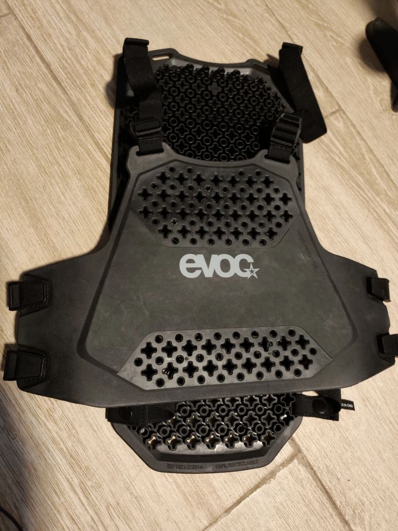 Chránič trupu Evoc TORSO protector vel. L/XL