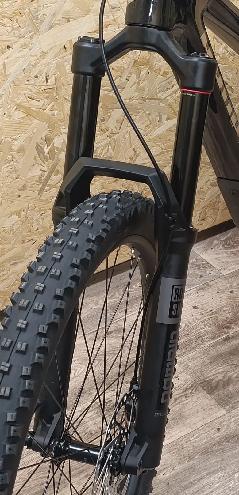 Nová! RS Domain Gold Isolator RC3 29"