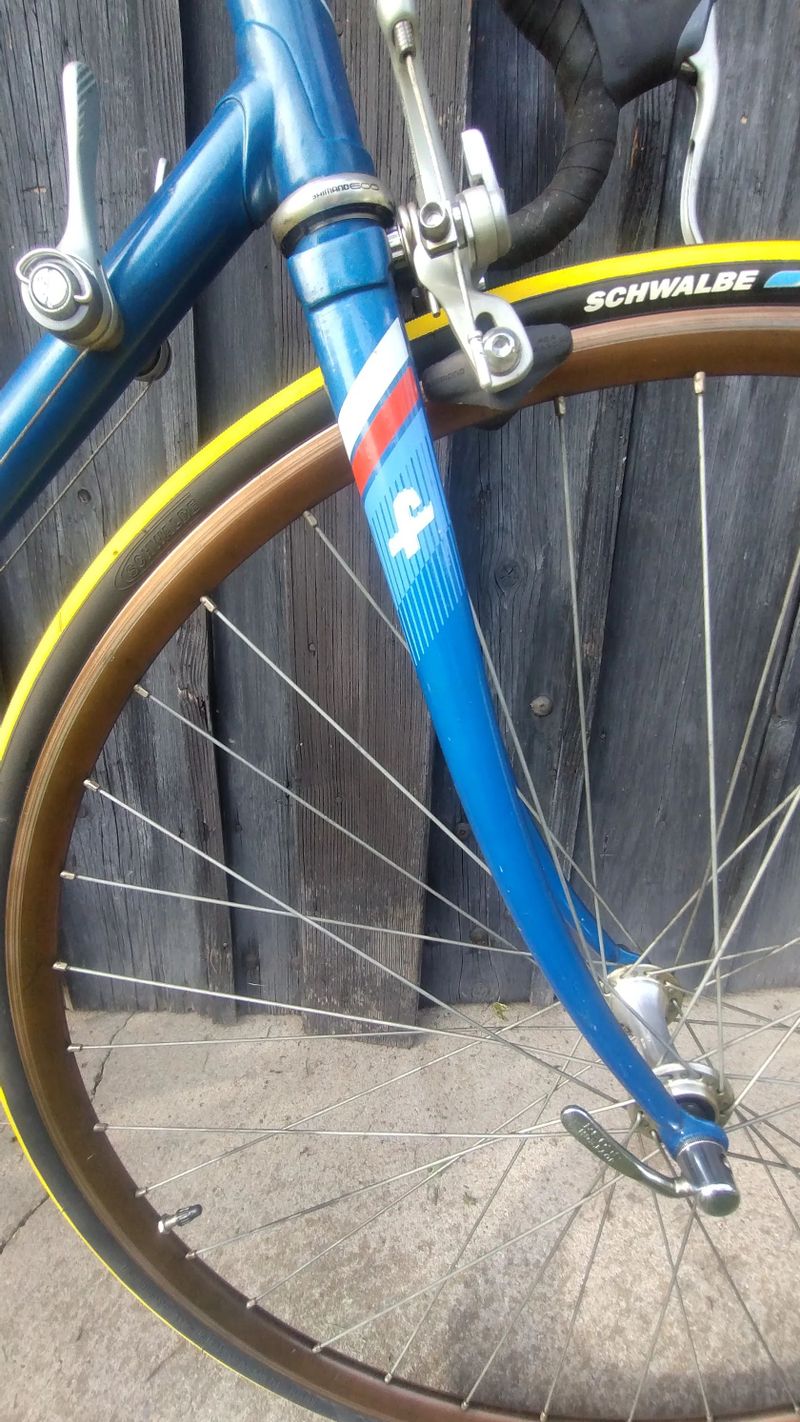 Favorit Favorit f1... Shimano 105 původní