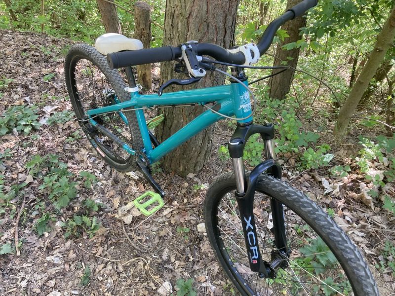 Mongoose Fireball dirt 26´´