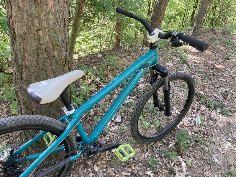 Mongoose Fireball dirt 26´´
