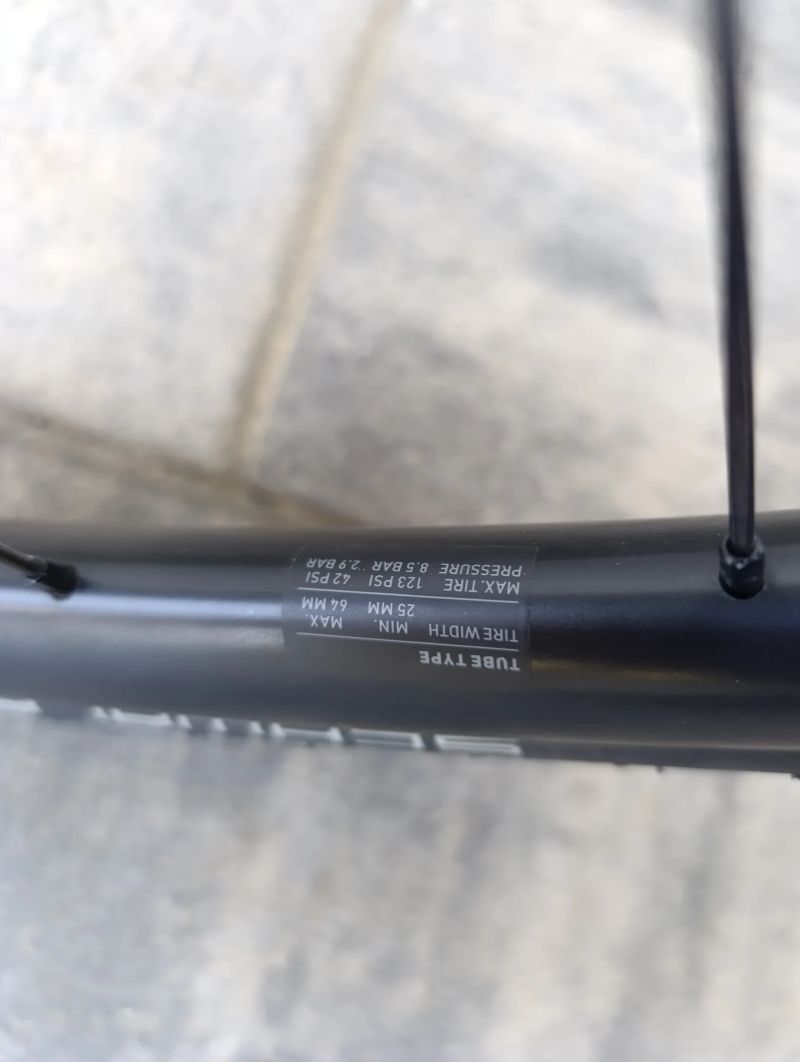 Canyon Endurace al 6 barva Cold cactus