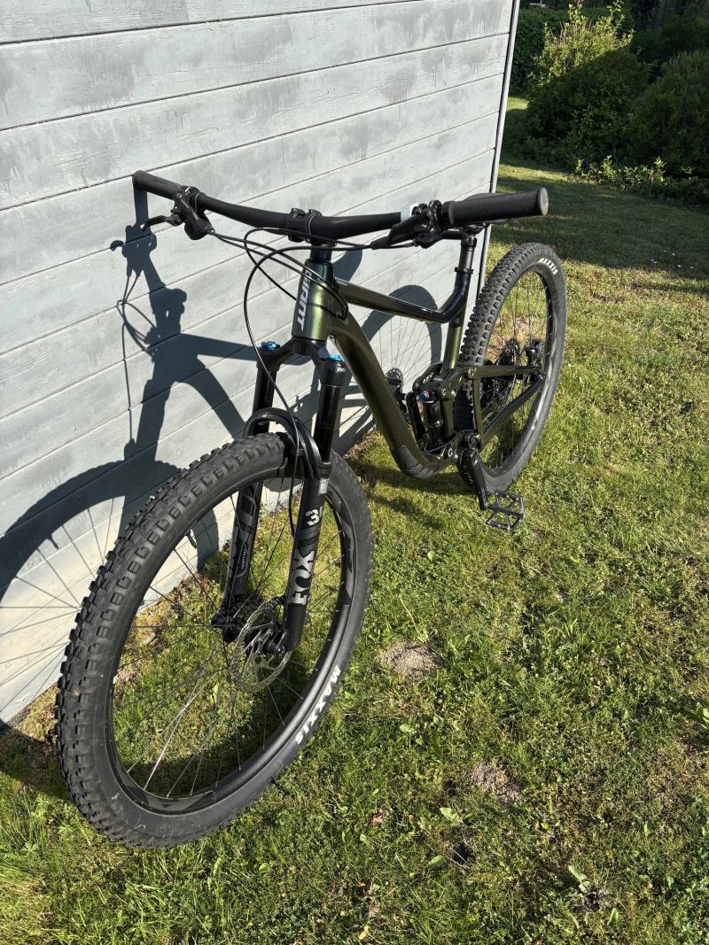 Giant Trance 1