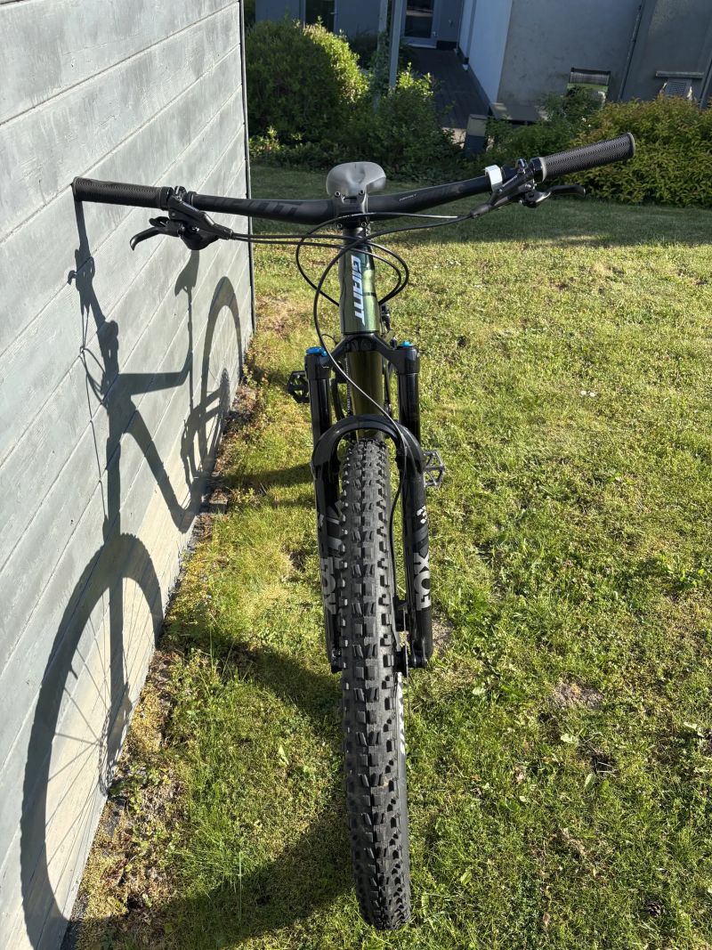 Giant Trance 1