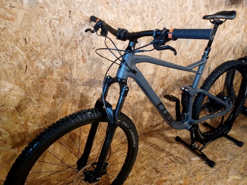 Celoodpružené kolo CUBE STEREO 120 PRO