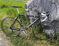 Trek 1200 , 56cm Tiagra 2x9