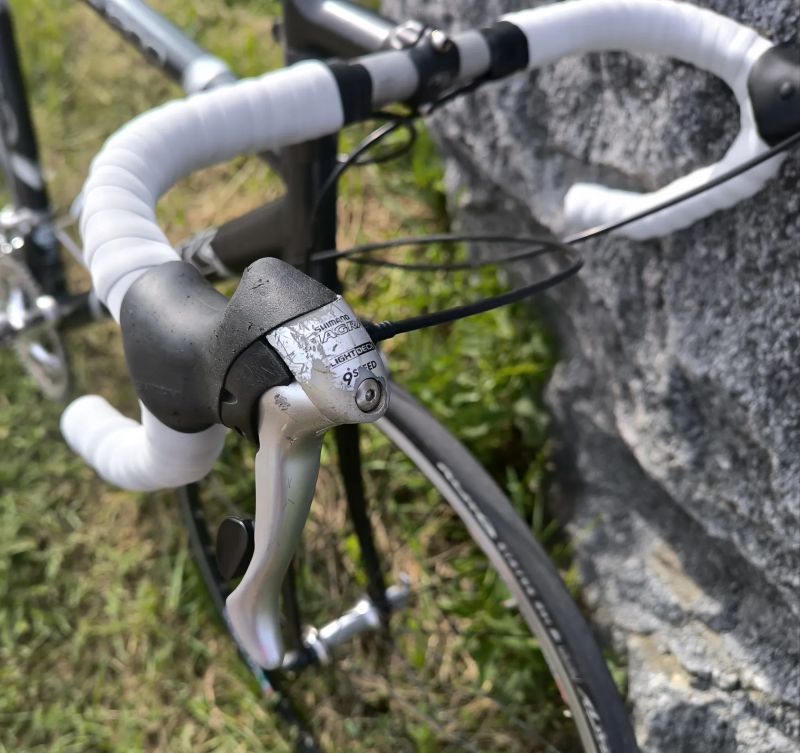 Trek 1200 , 56cm Tiagra 2x9