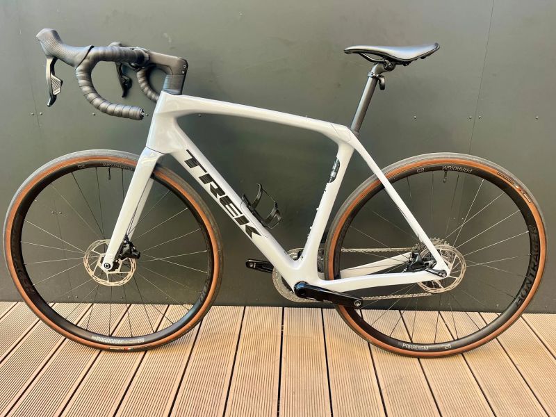 Trek Domane SL 6 AXS Gen 4