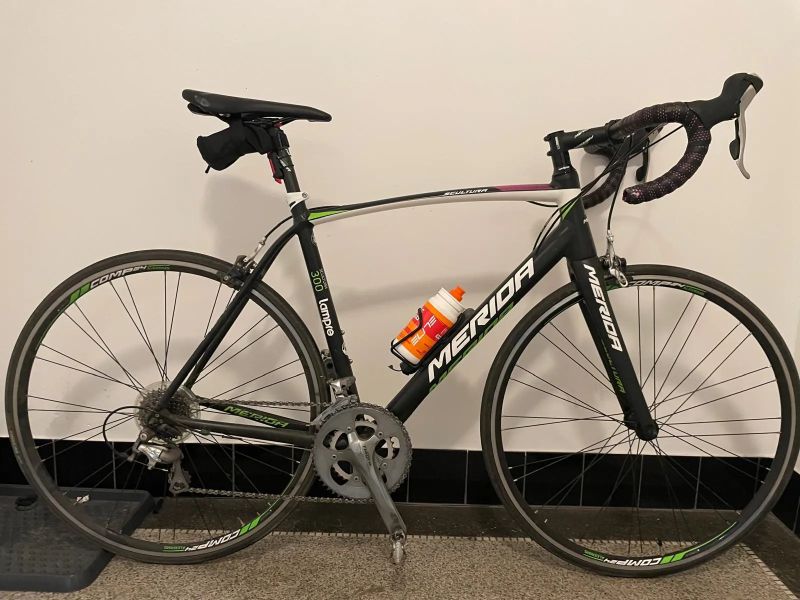 Silniční kolo Merida Scultura 300 (Lampre Edition)