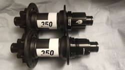 DT Swiss 350 148x12 boost 28 děr, 6 děr kotouč - XD, MicroSpline