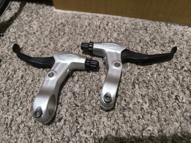 Avid SD5 nové špalky , páky FR5