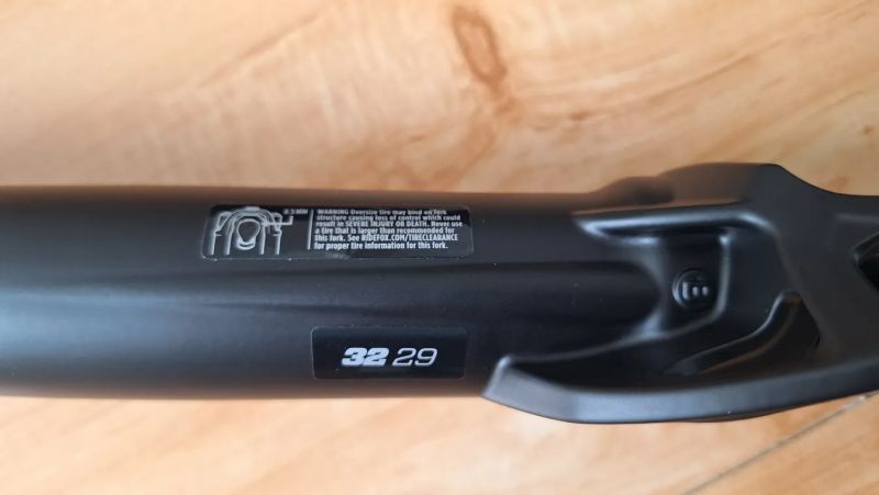 Vidlice FOX 32 SC 100mm